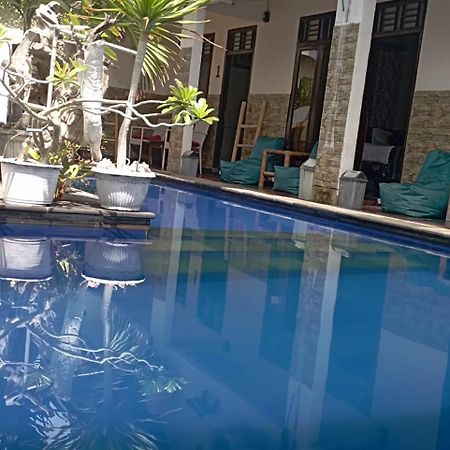 Wahyu Gili 1 Hotel Gili Trawangan Exterior photo